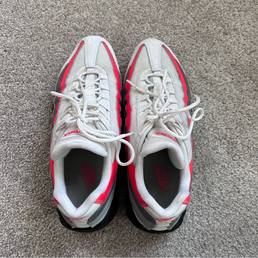 Nike Air Max 95 Solar Red 2018 OG Retro Men’s Size 12 White Grey 749766-112 - Picture 13 of 13